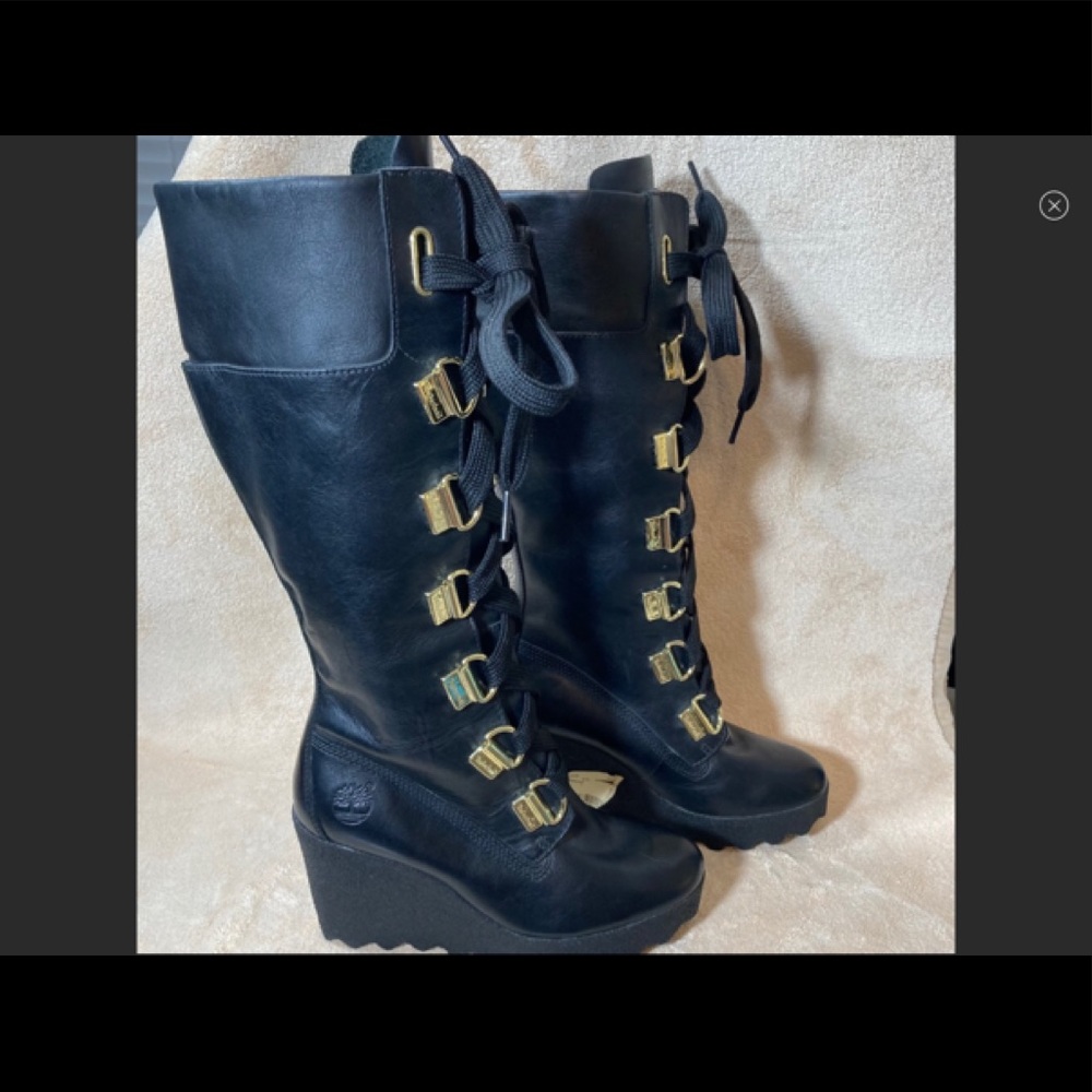 ISO. Timberland black. Size 6
